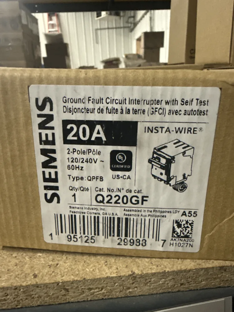 Siemens Q220GF 20A 2-Pole 240V GFCI Pigtail Breaker